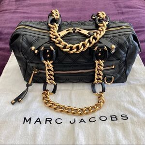 ⭐️ MARC JACOBS Gold Chain Black Leather Purse ⭐️
